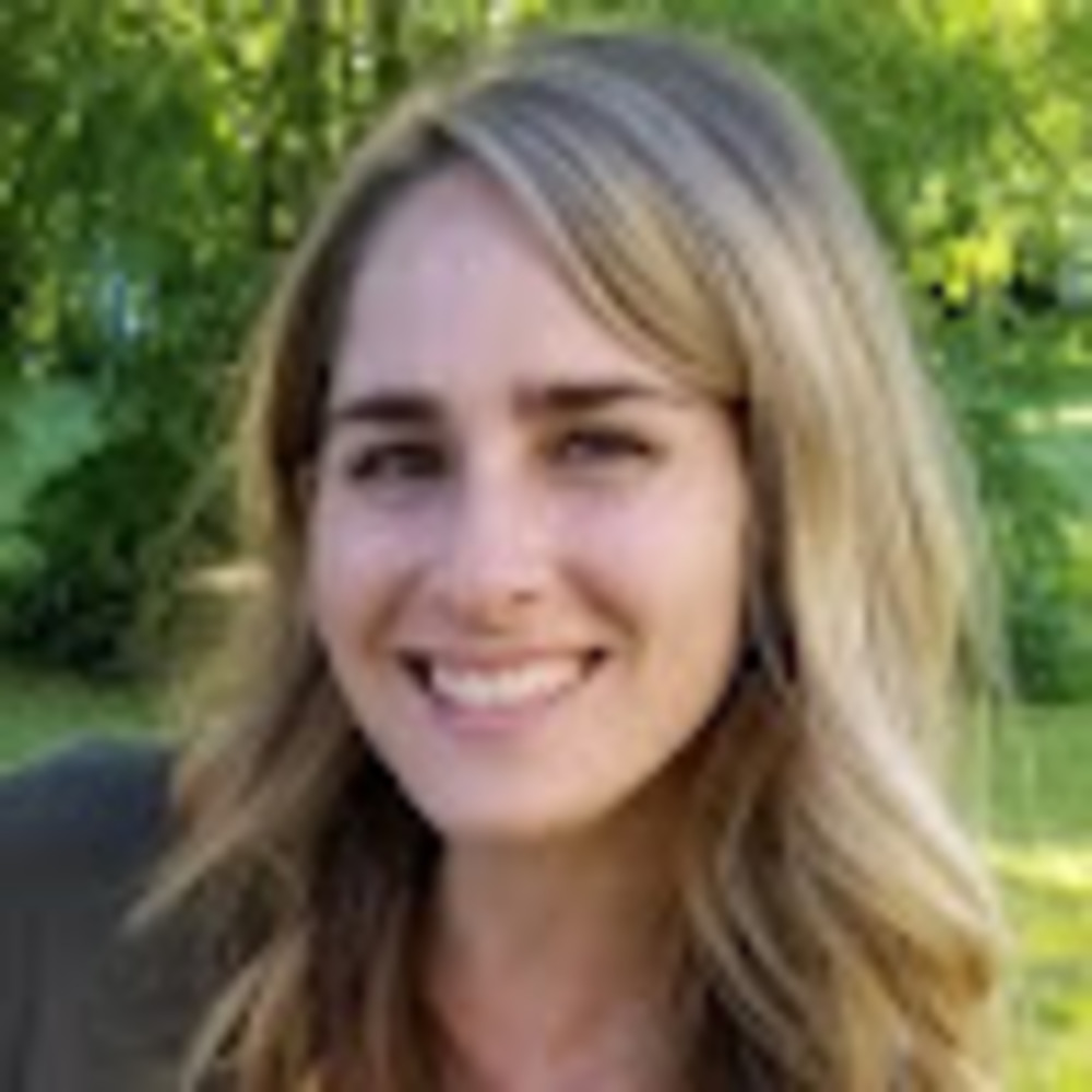 Meet your Posher, Carly